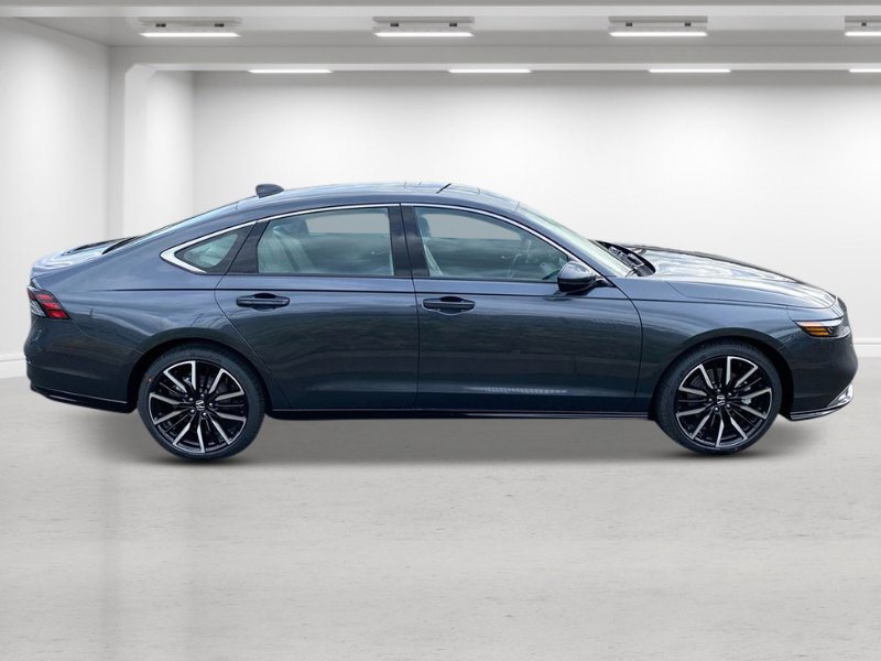 2025 Honda Accord Hybrid Touring photo 2
