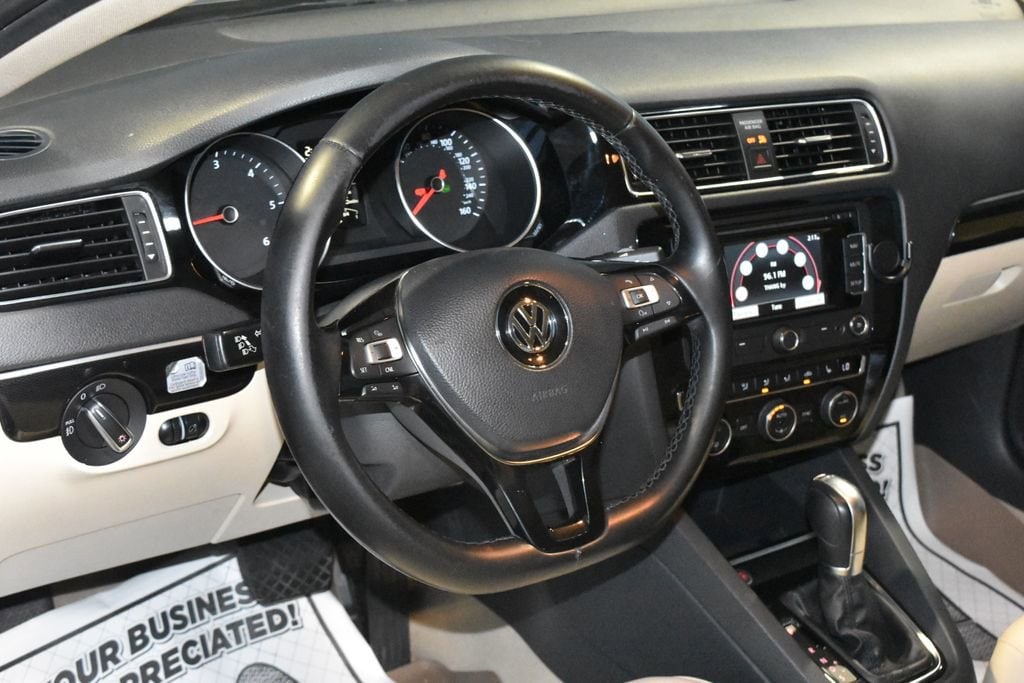 Used 2015 Volkswagen Jetta TDI SEL with VIN 3VWLA7AJ9FM240953 for sale in Evansville, IN