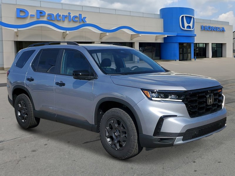 2025 Honda Pilot TrailSport photo 2