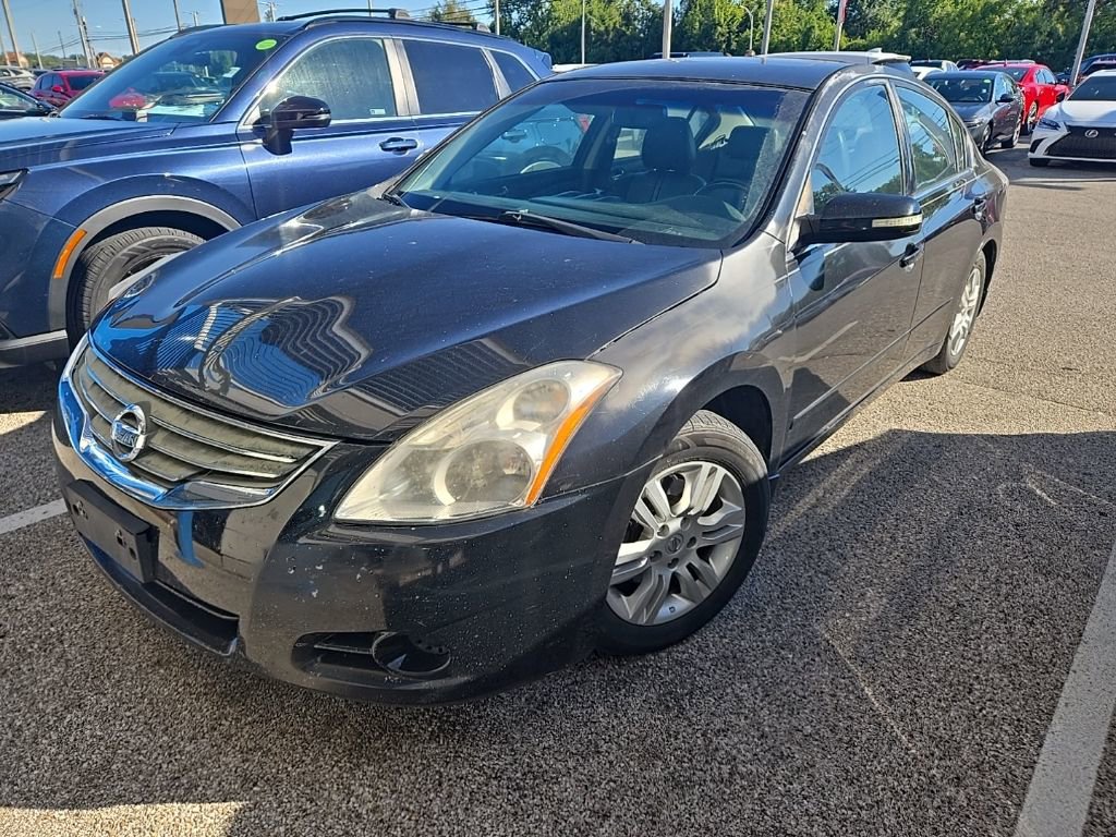 2010 Nissan Altima 2.5 SL photo 2