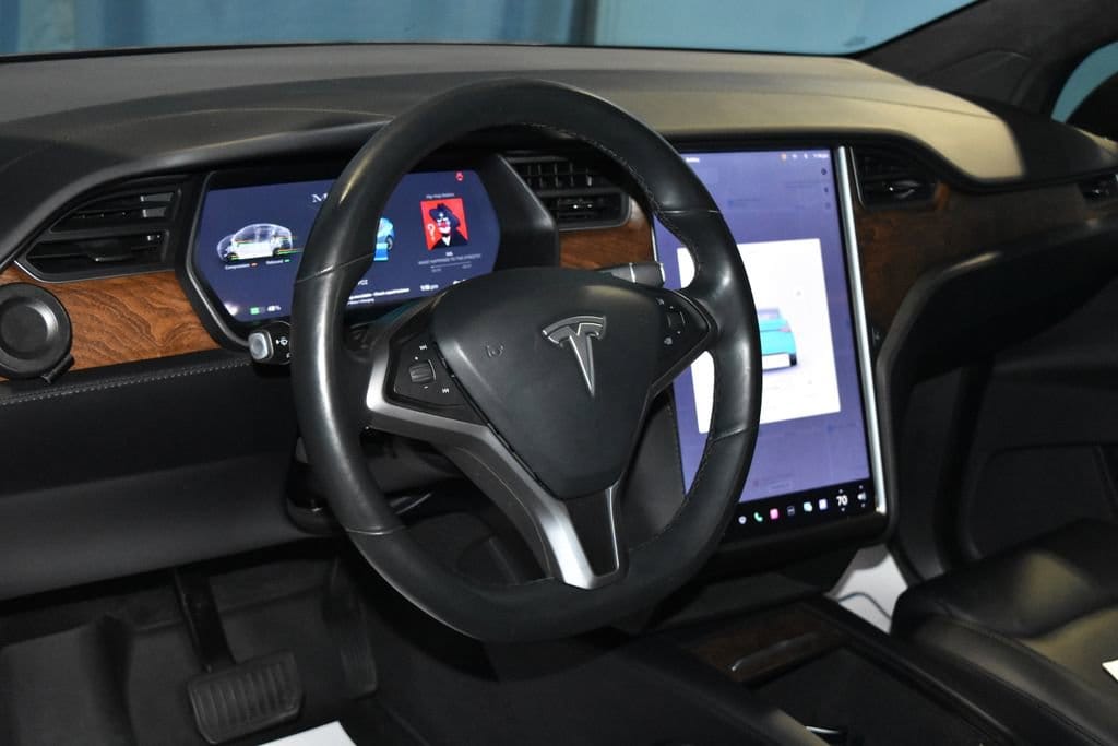 Used 2020 Tesla Model X Long Range with VIN 5YJXCDE24LF233960 for sale in Evansville, IN