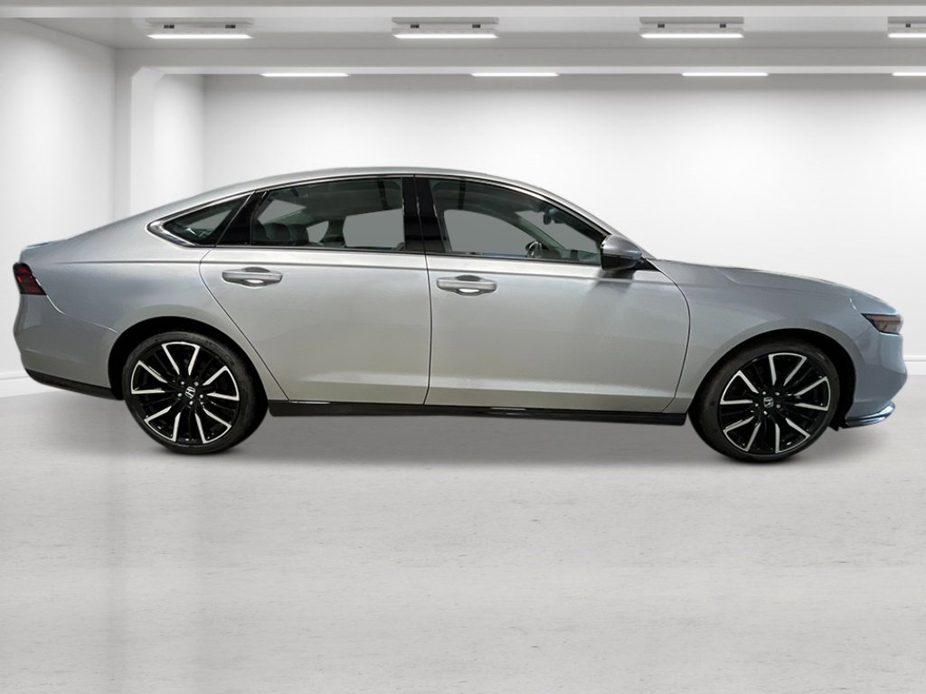 2025 Honda Accord Hybrid Touring photo 3