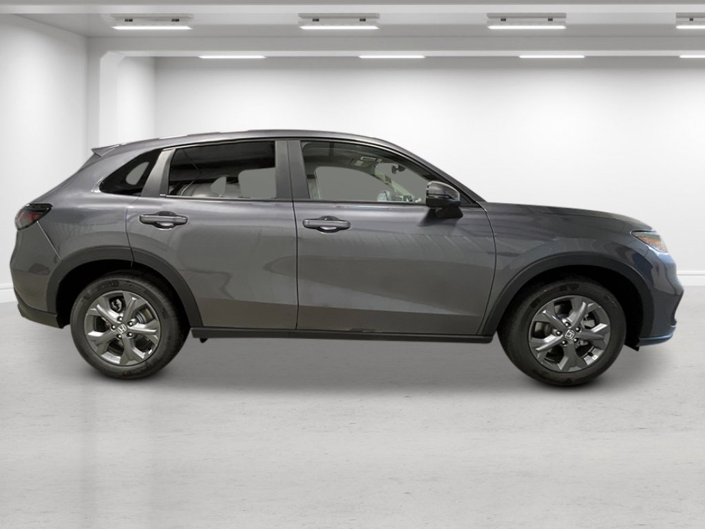 2026 Honda HR-V LX photo 2