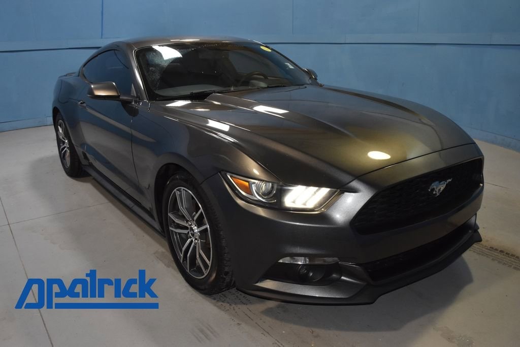 2017 Ford Mustang EcoBoost's photo