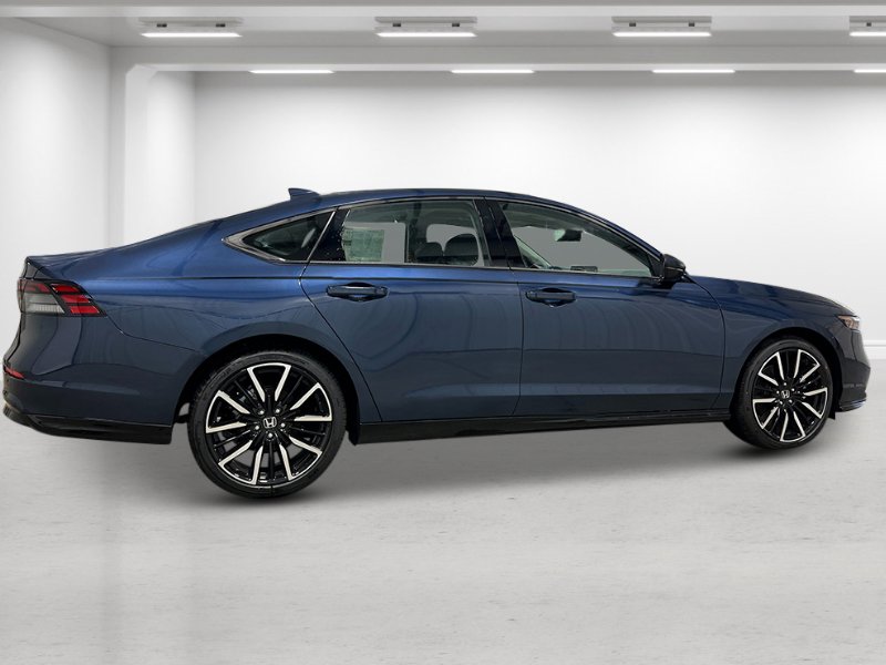 2025 Honda Accord Hybrid Touring photo 3