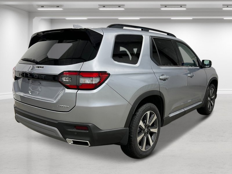 2025 Honda Pilot Touring photo 4