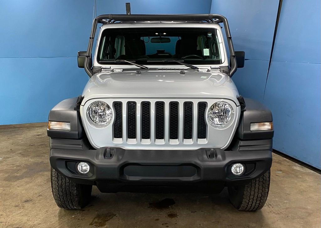 2023 Jeep Wrangler Sport photo 3