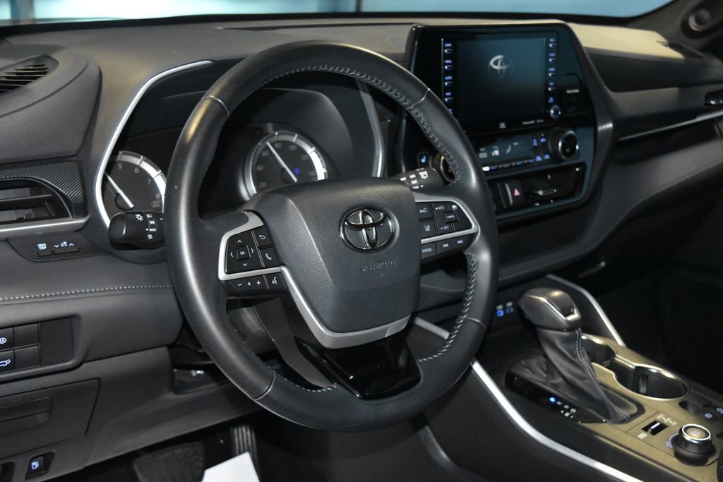 2022 Toyota Highlander XSE Sport photo 3