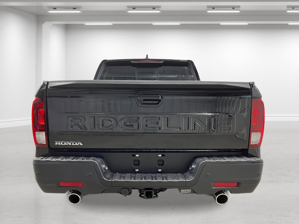 2026 Honda Ridgeline Black Edition photo 3