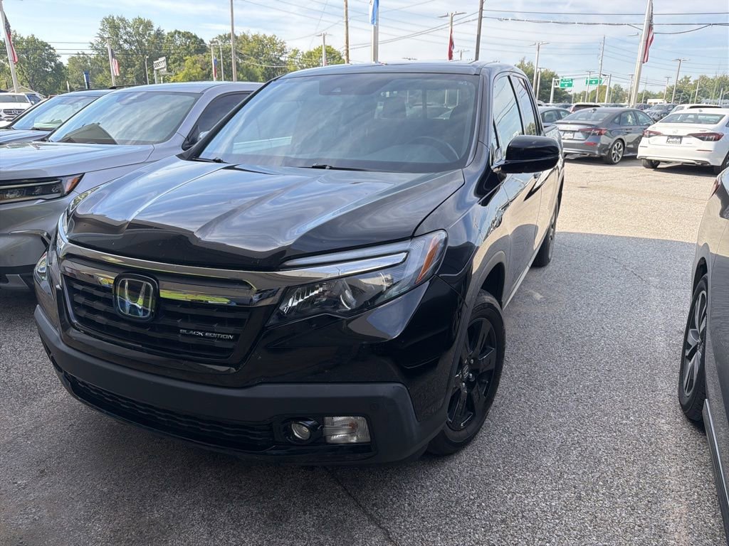 2019 Honda Ridgeline Black Edition photo 2