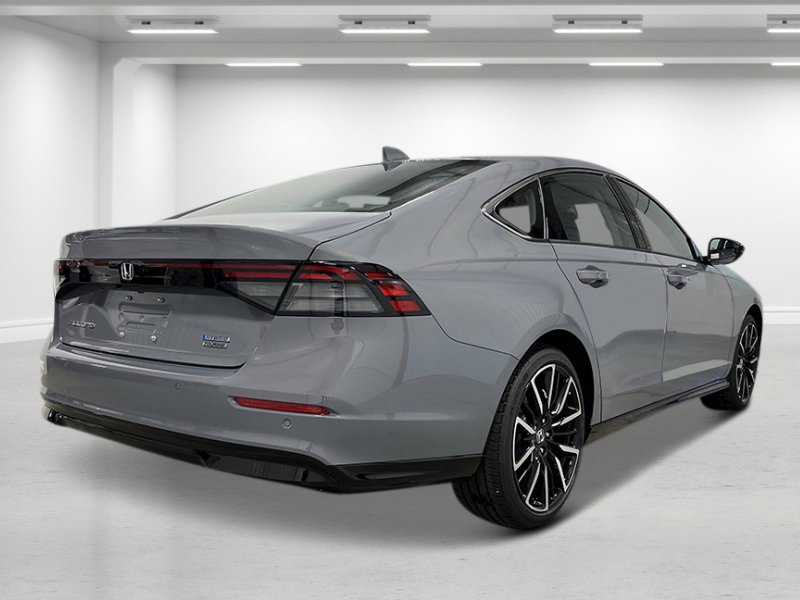 2025 Honda Accord Hybrid Touring photo 4