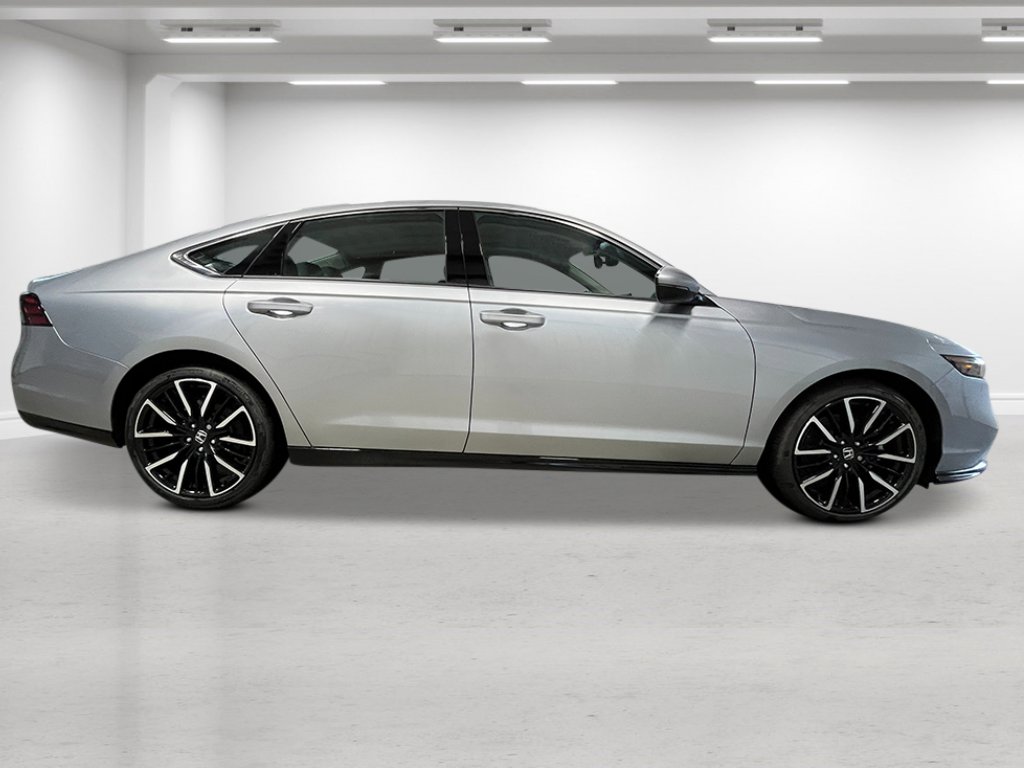 2025 Honda Accord Hybrid Touring photo 3