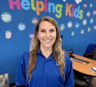 Staff member Tori Mooney from ID_4e13c5212771
