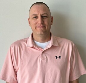 Staff member Devin Martin from ID_9e8c36373fee