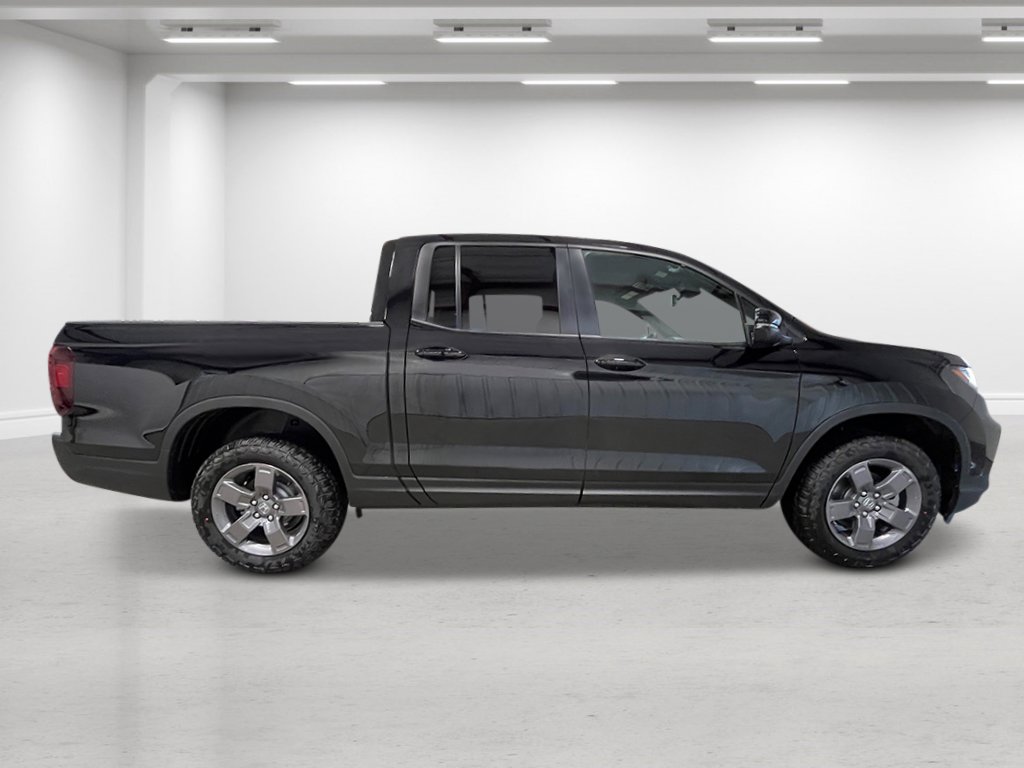 2025 Honda Ridgeline TrailSport photo 2
