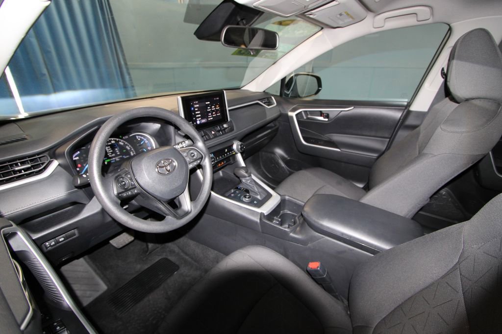 2024 Toyota RAV4 Hybrid XLE Sport photo 3