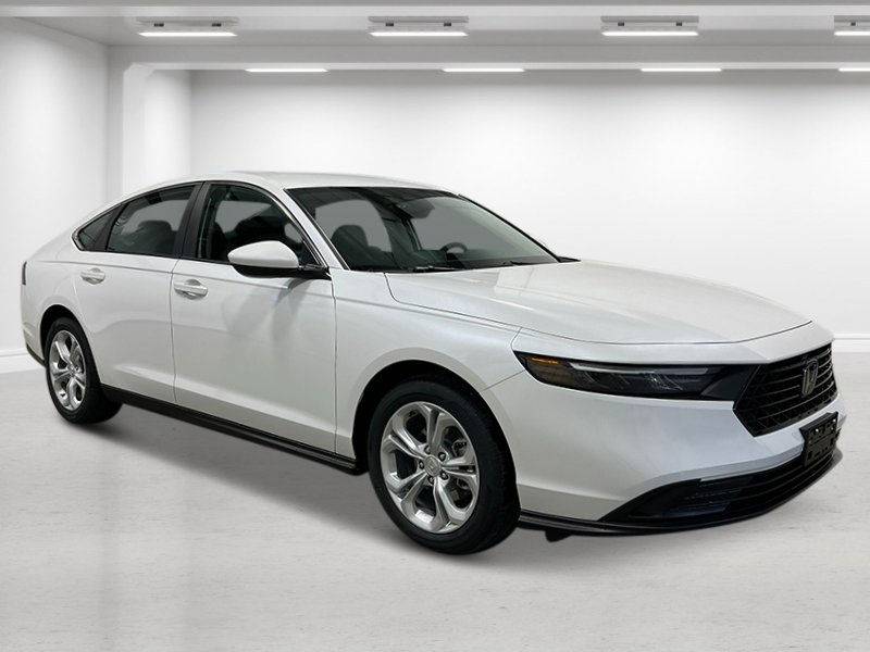 2025 Honda Accord LX photo 2