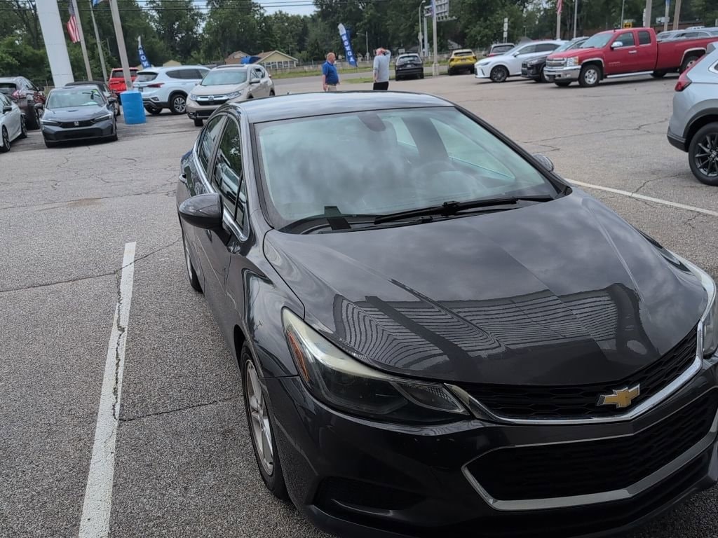 2017 Chevrolet Cruze LT Auto's photo
