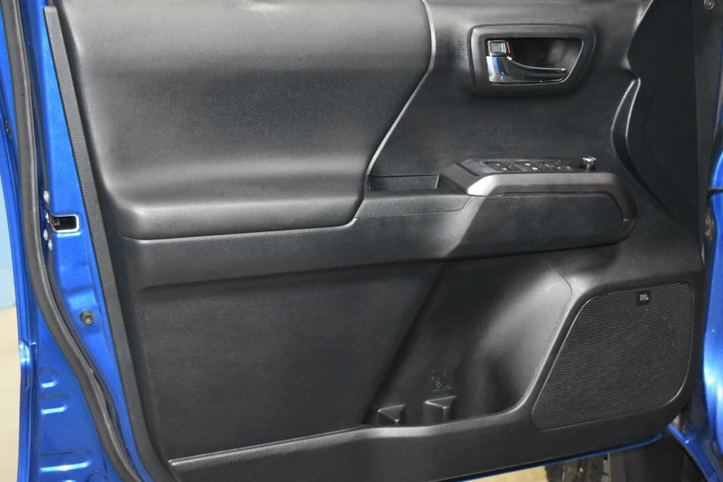 Used 2017 Toyota Tacoma TRD Off-Road 4D Double Cab