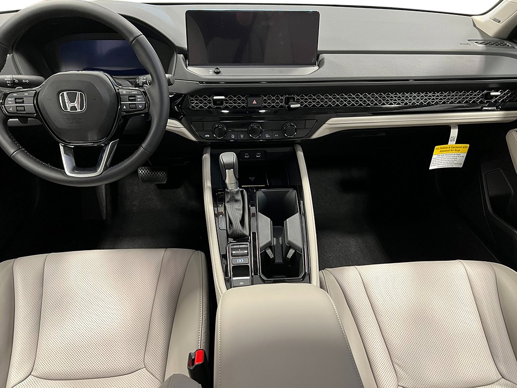 2025 Honda Accord Hybrid Touring - Photo 18