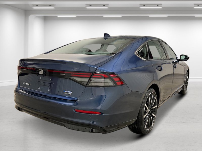 2025 Honda Accord Hybrid Touring photo 4