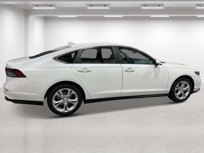 2025 Honda Accord LX photo 2