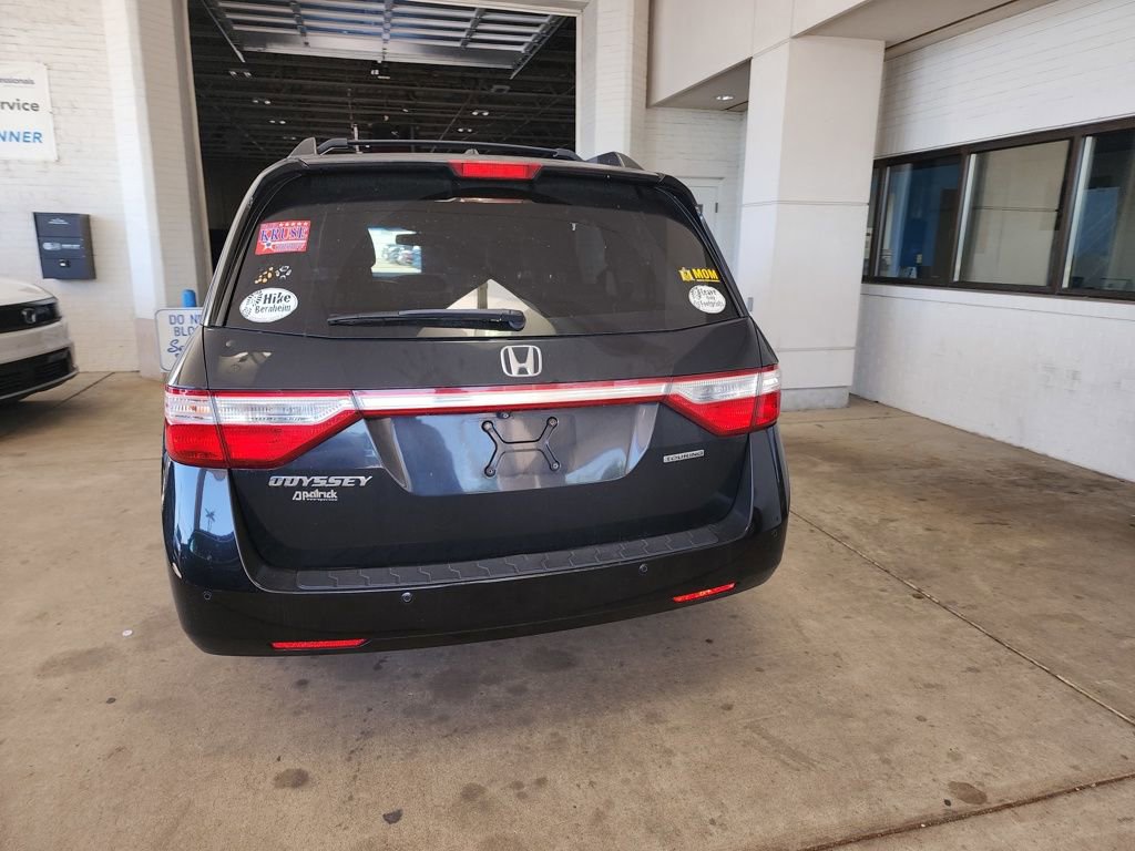 2012 Honda Odyssey Touring Elite photo 2