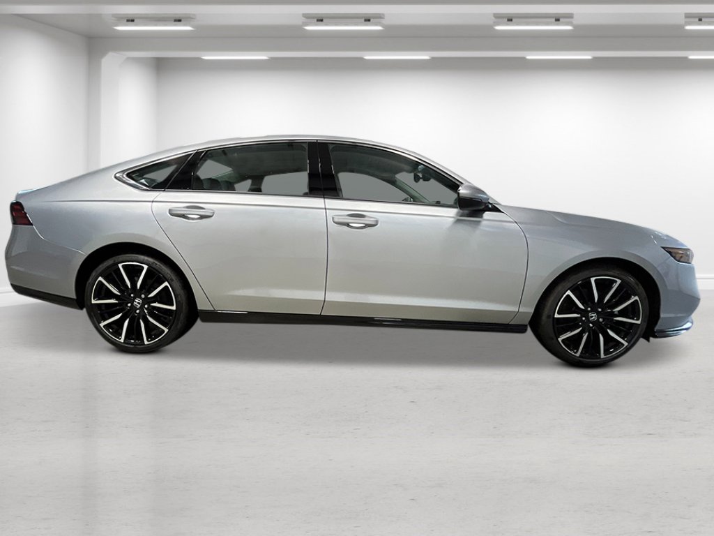 2025 Honda Accord Hybrid Touring photo 3