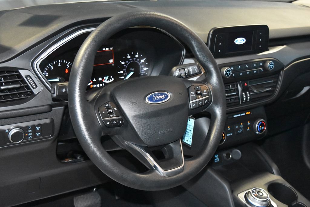 2020 Ford Escape Sport photo 2