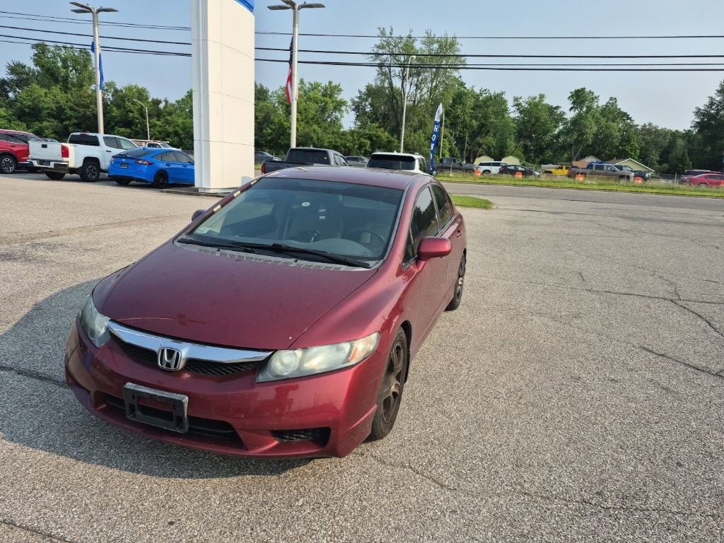Used 2010 Honda Civic LX with VIN 19XFA1F57AE040391 for sale in Evansville, IN