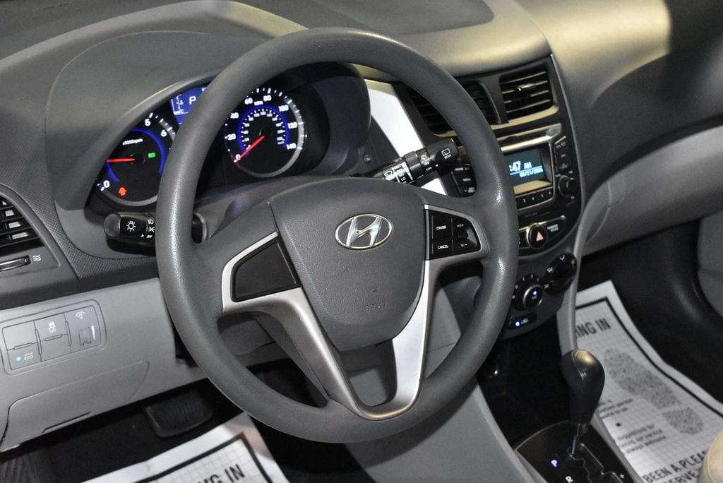 Used 2017 Hyundai Accent SE with VIN KMHCT5AEXHU339439 for sale in Evansville, IN