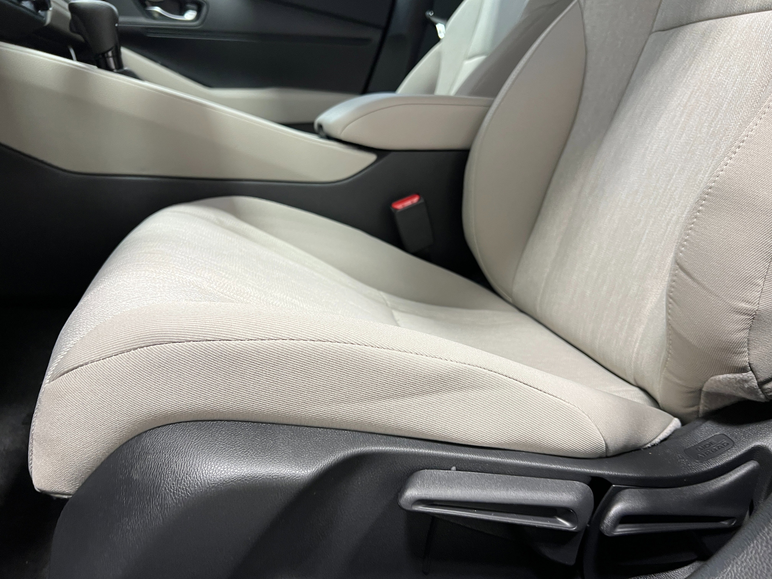 2025 Honda Accord LX - Photo 12