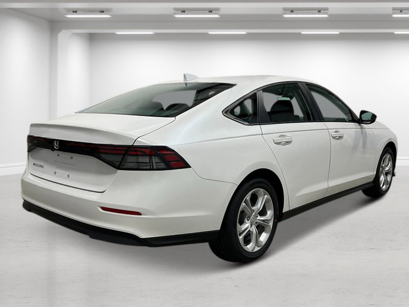 2025 Honda Accord LX photo 4