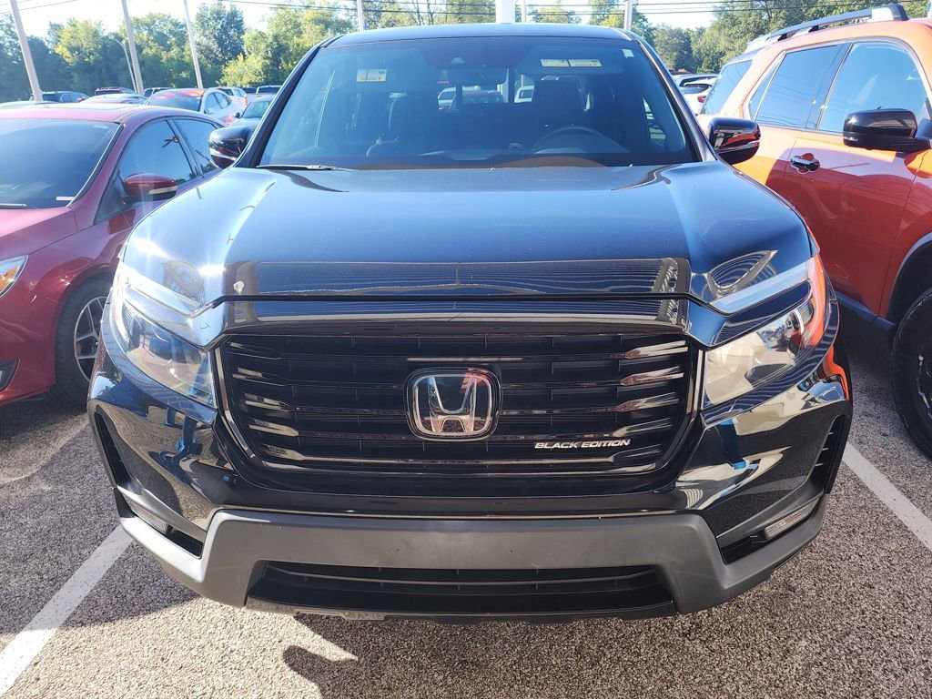 2023 Honda Ridgeline Black Edition photo 2