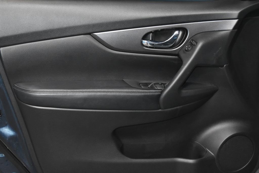 2016 Nissan Rogue S photo 4