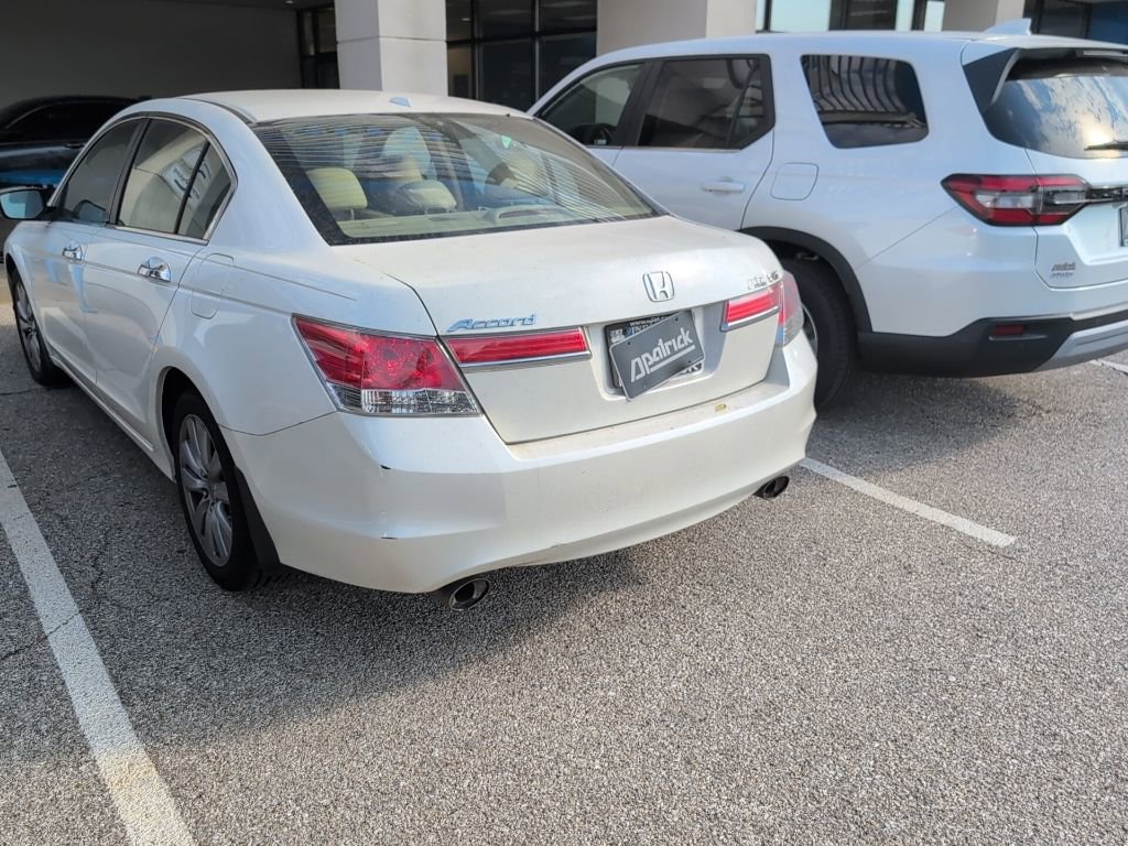 2011 Honda Accord EX-L photo 2