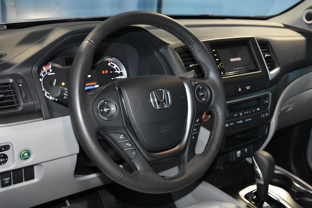 Used 2019 Honda Ridgeline RTL with VIN 5FPYK3F58KB048469 for sale in Evansville, IN