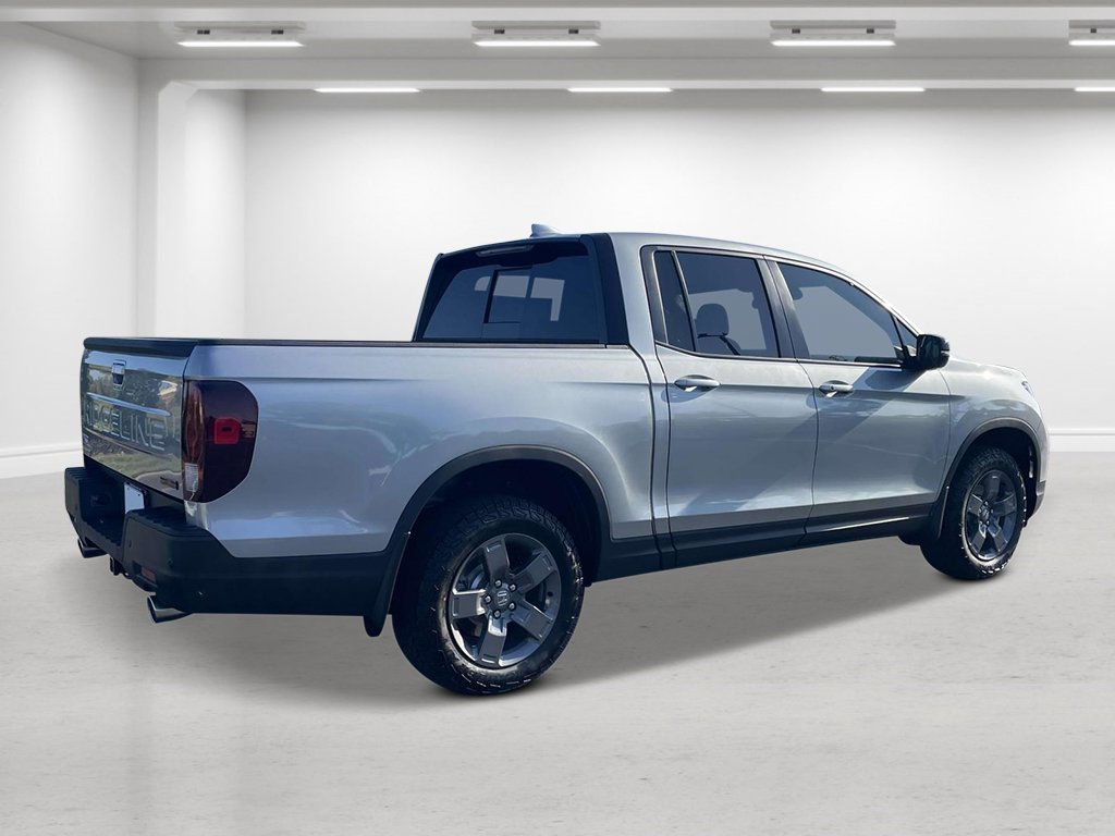 2025 Honda Ridgeline TrailSport photo 3