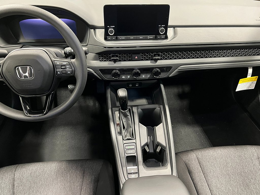 2025 Honda Accord LX - Photo 18