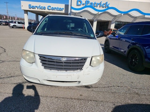 Used 2007 Chrysler Town & Country Touring with VIN 2A4GP54L87R183735 for sale in Evansville, IN