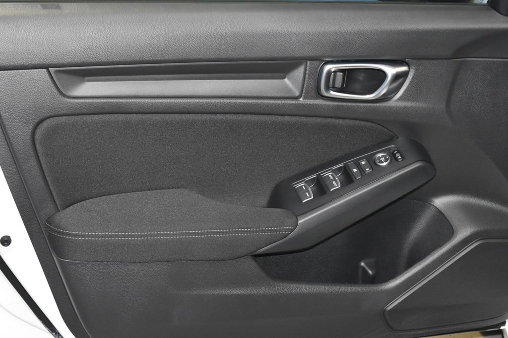 2024 Honda Civic LX Hatchback photo 3