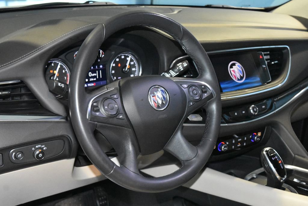 2021 Buick Enclave Essence photo 2
