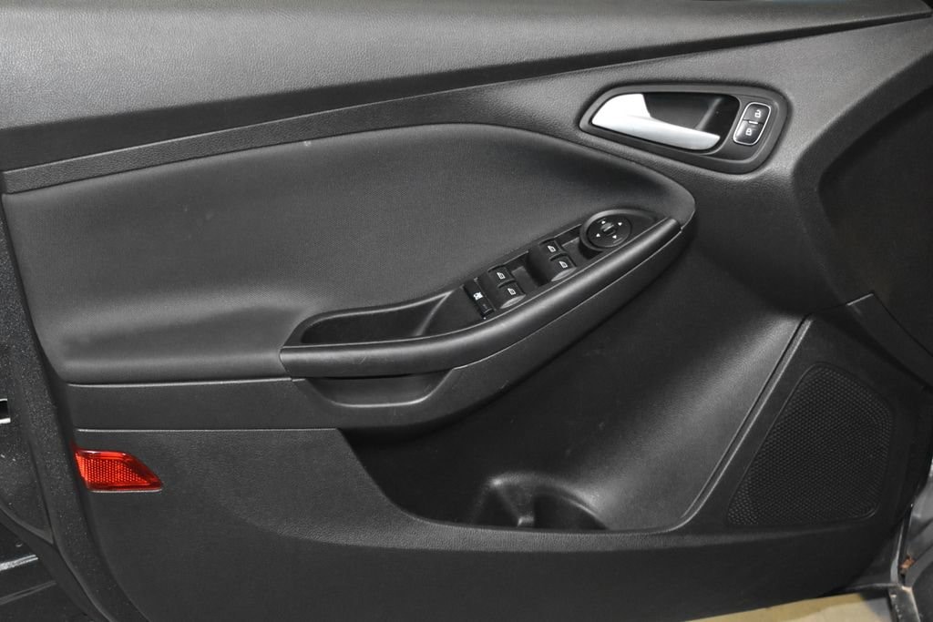 Used 2017 Ford Focus SE 4D Sedan