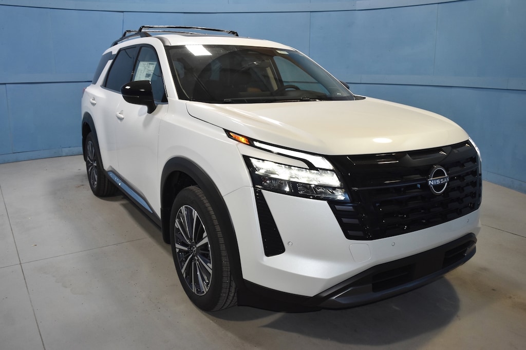 New 2026 Nissan Pathfinder Platinum SUV