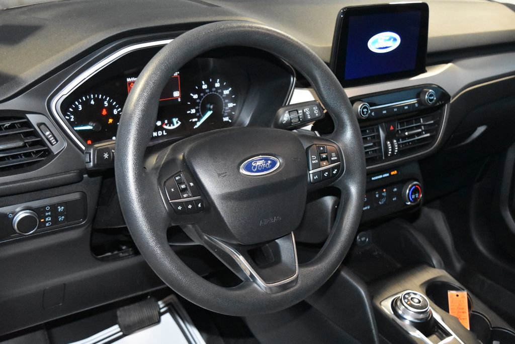 2021 Ford Escape SE Sport photo 2