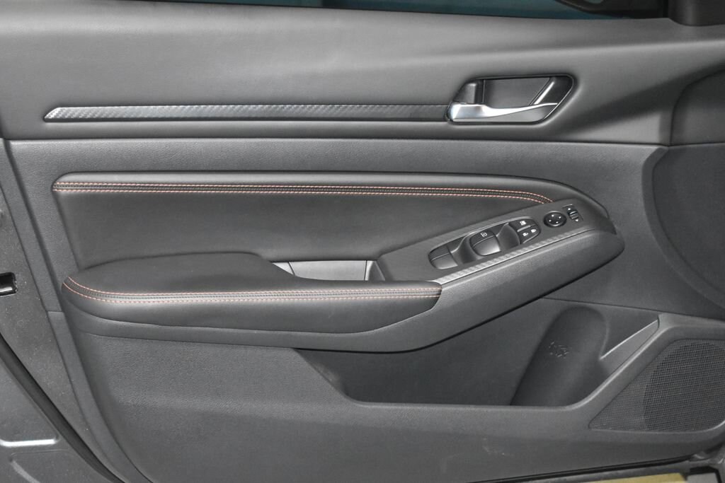 Certified 2022 Nissan Altima 2.5 SR 4D Sedan