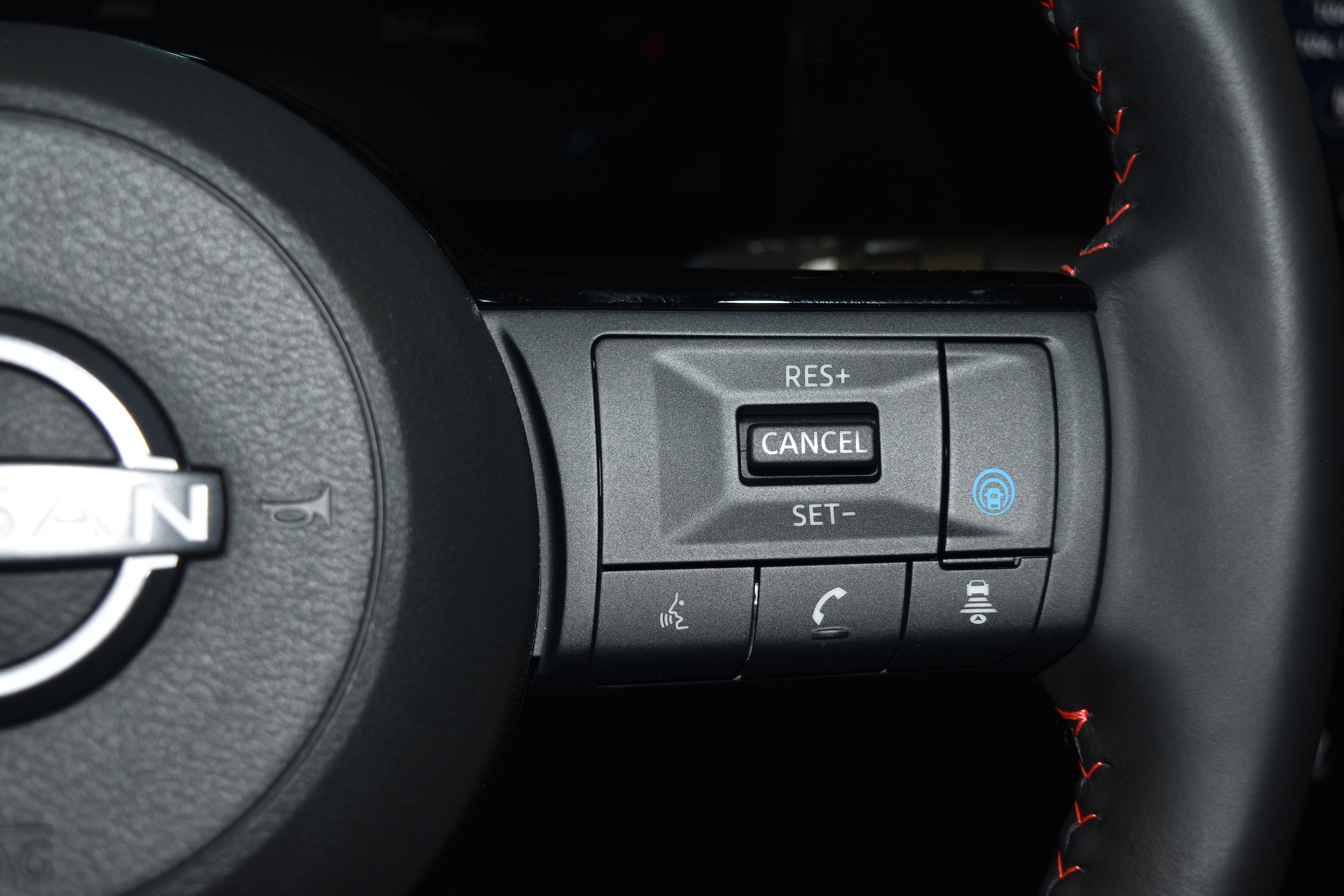 2026 Nissan KICKS SR AWD - Photo 7