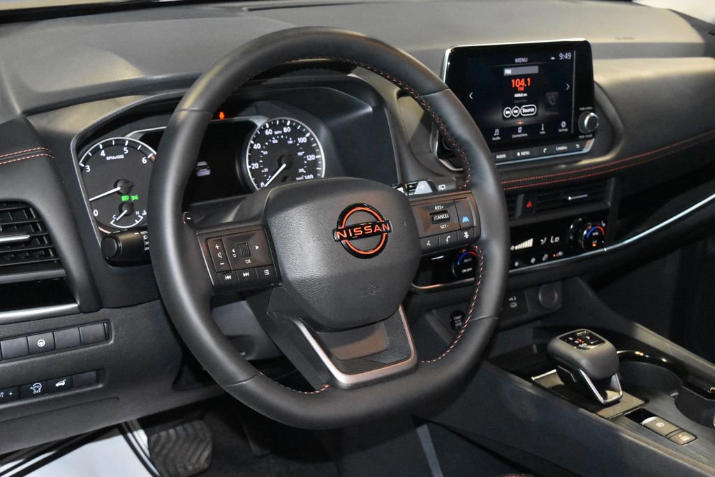 2025 Nissan Rogue photo 2