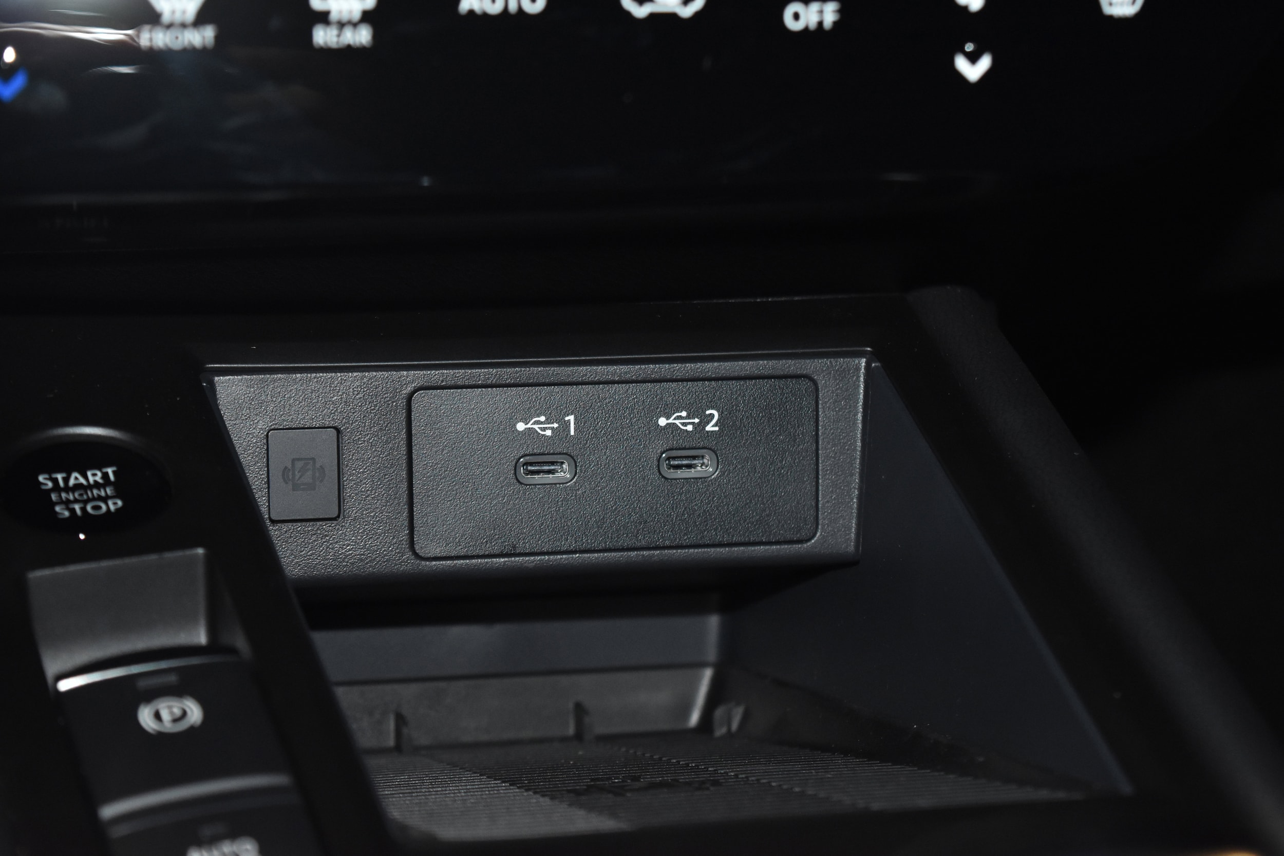 2026 Nissan KICKS SR AWD - Photo 12