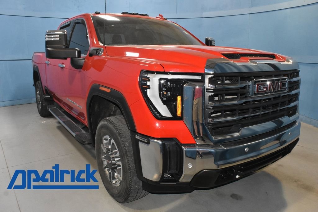 2024 GMC Sierra 4WD Crew Cab Standard Box SLT's photo